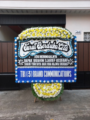 Papan Bunga Duka di Salembaran Jati